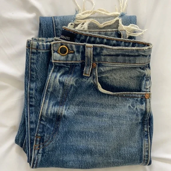 KHAITE Danielle Jeans Portland size 25 like new
Made in USA super high rise ⭐️ - Picture 2 of 13
